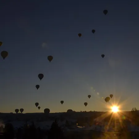 Otel Shoestring Stone House