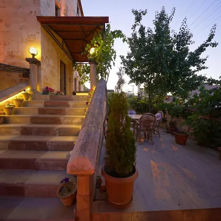 Shoestring Stone House Otel 3*