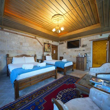 Shoestring Stone House Otel 3*