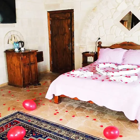 Otel Shoestring Stone House