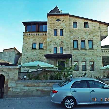 Hotel Shoestring Stone House 3*