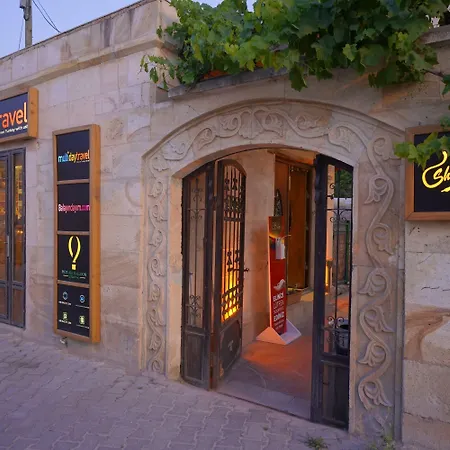 Otel Shoestring Stone House