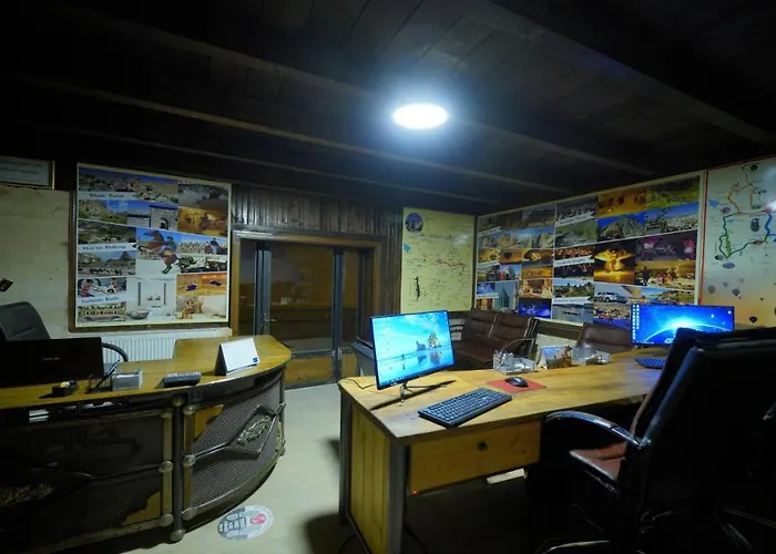 Otel Shoestring Stone House 3*