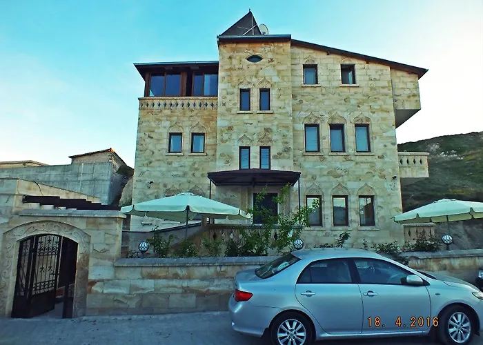 Otel Shoestring Stone House 3*